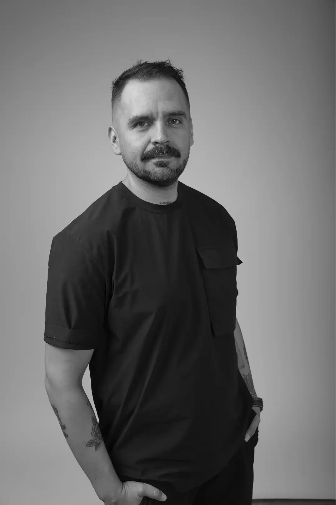 Ricardo Avile╠üs